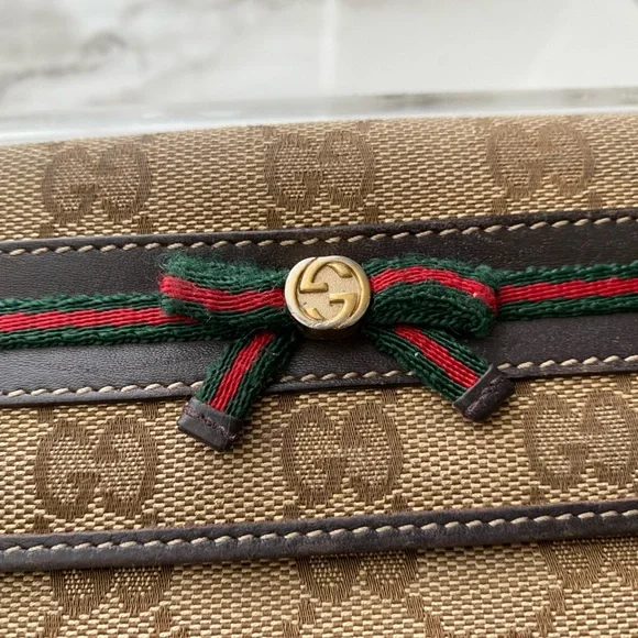 GUCCI WALLET POUCHETTE